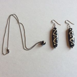 LOT Set Of Two Dark Brown Ceramic Earrings And Matching Bead Pendant Necklace